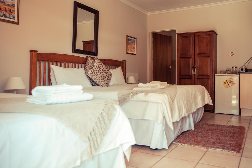 Beukes Guest House Potchefstroom Extérieur photo